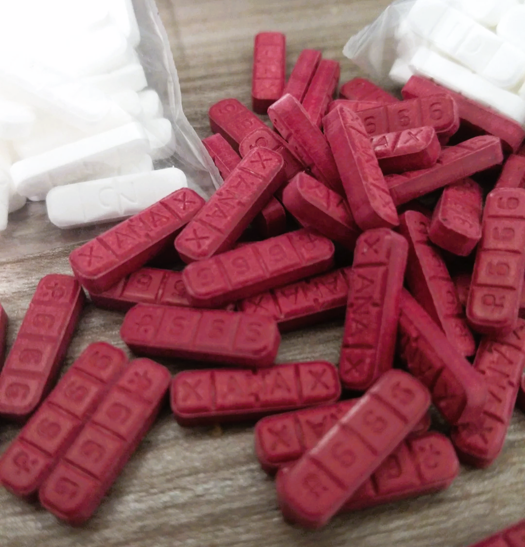 Buy Red Xanax R666.